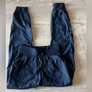 Lululemon black dance studio Jogger